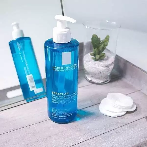 Review sữa rửa mặt La Roche Posay cho da dầu mụn